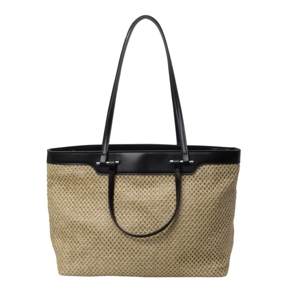 Bohemian straw tote bag.